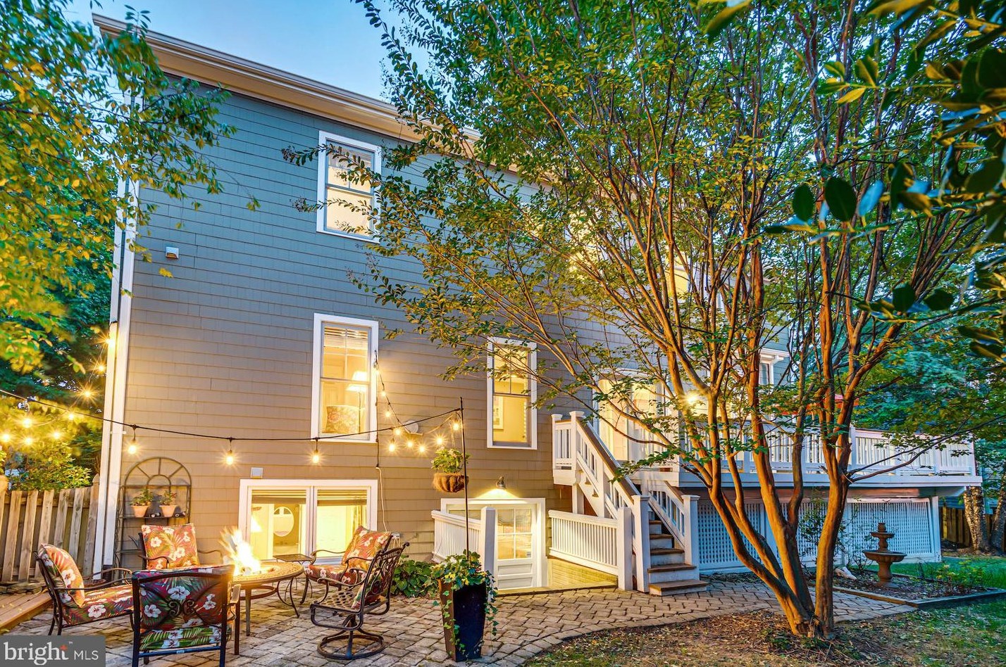 234 Moore Ave, Vienna VA 22180-5845 exterior