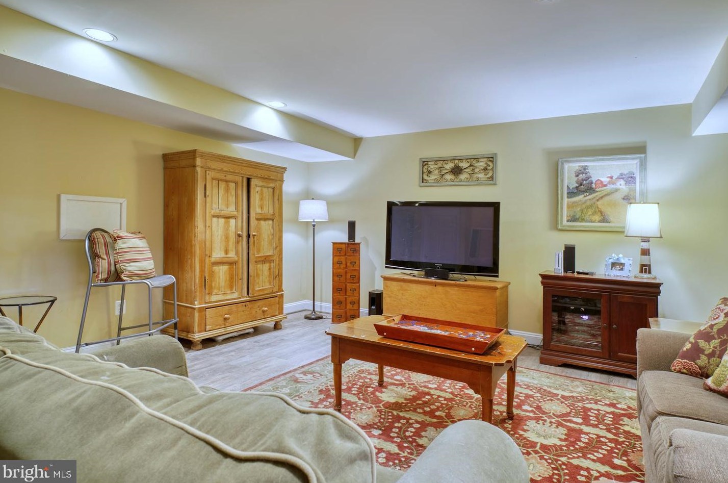 234 Moore Ave, Vienna VA 22180-5845 exterior