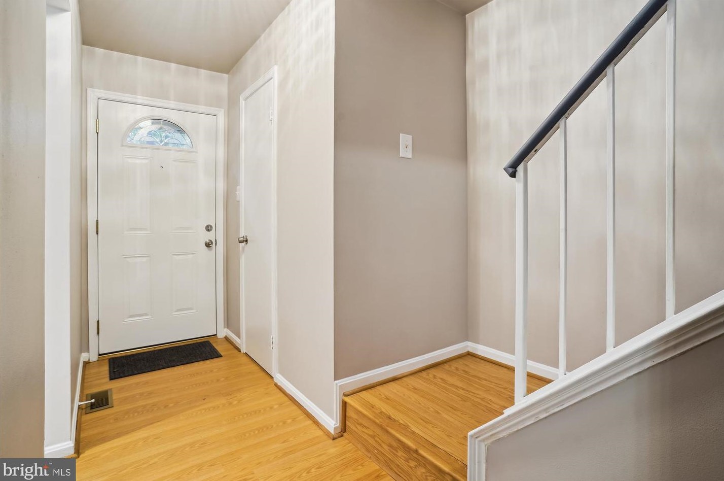 5510 Ridgeton Hill Ct, Fairfax, VA 22032-4027