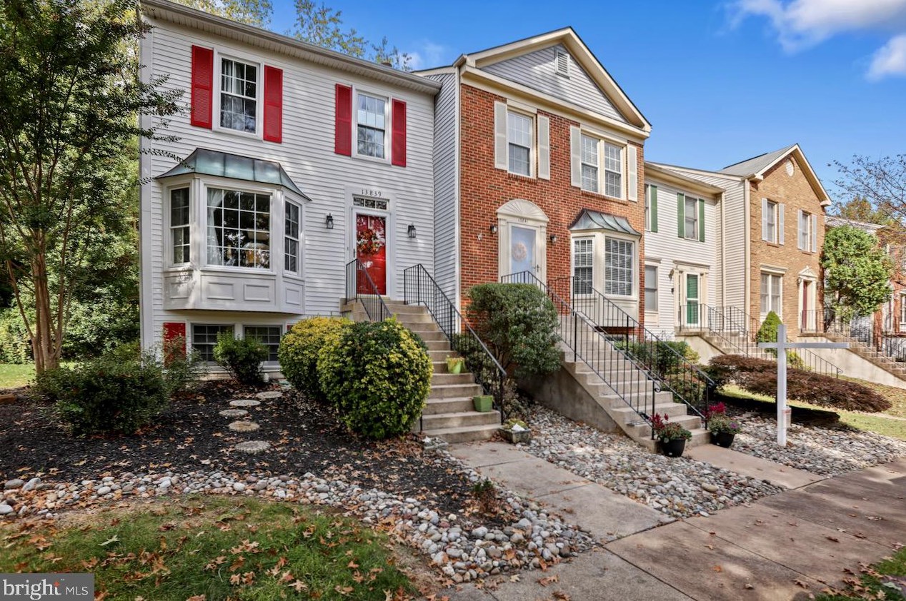 13841 Wakley Ct, Centreville, VA 20121