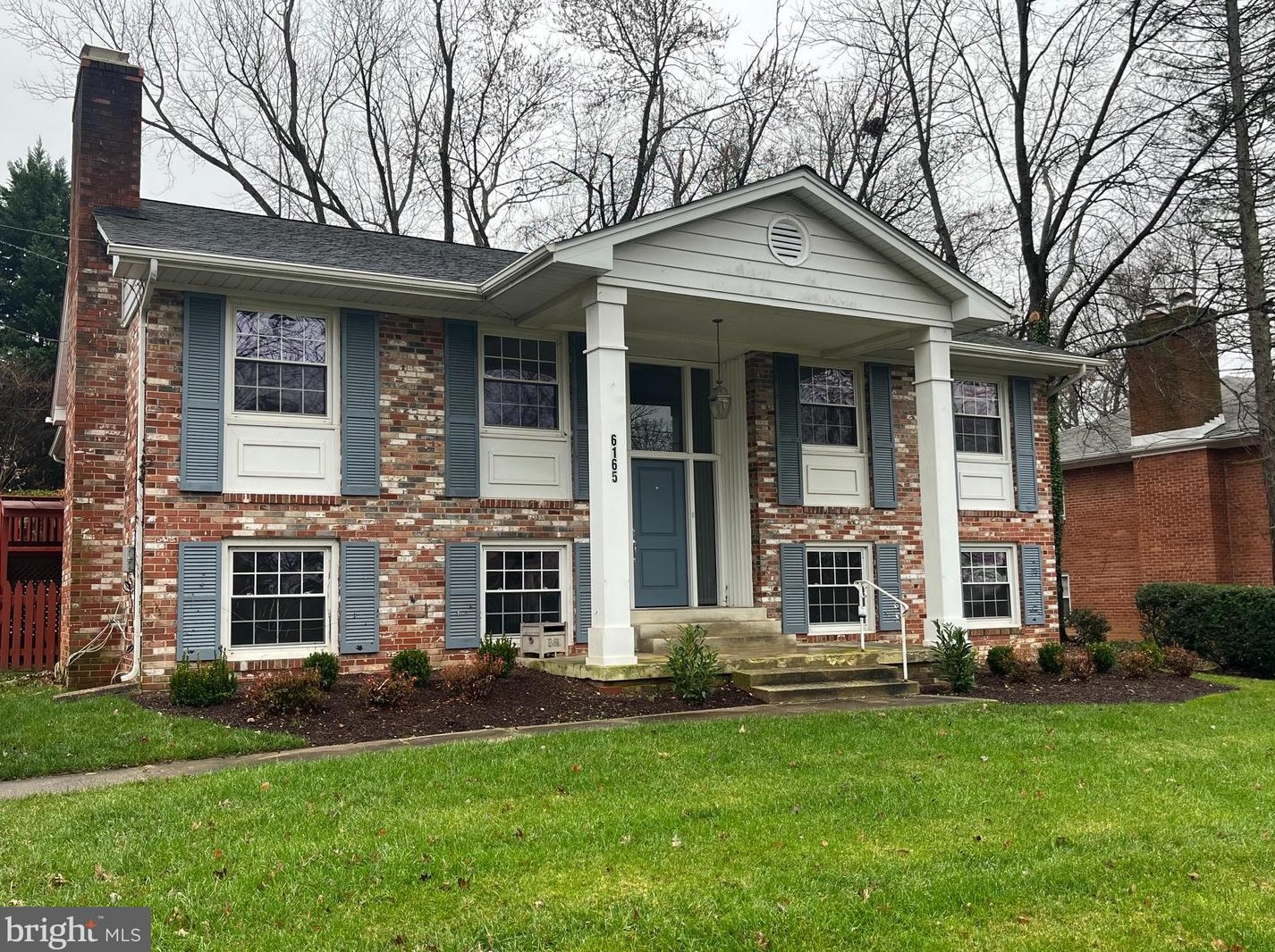 6165 Mori St, Mc Lean, VA 22101