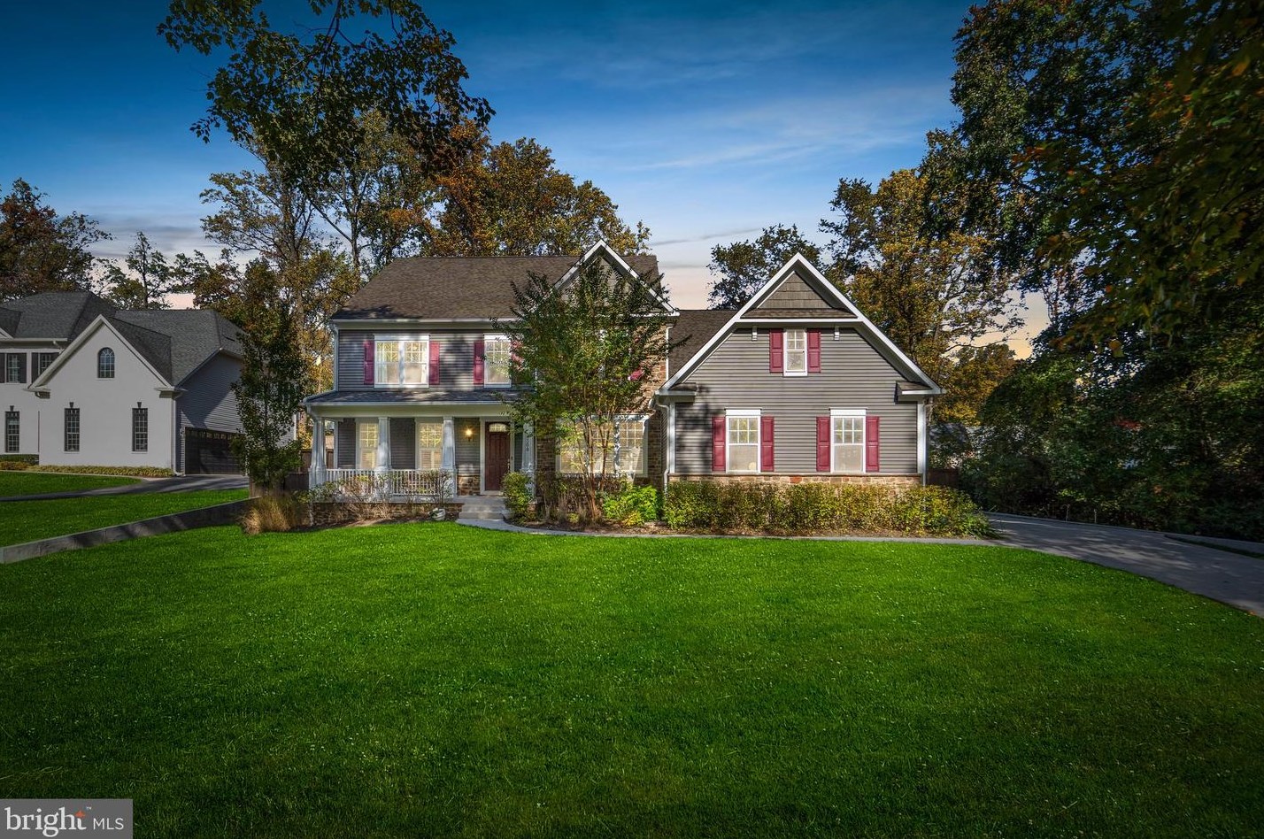 8308 Robey Ave, Annandale, VA 22003