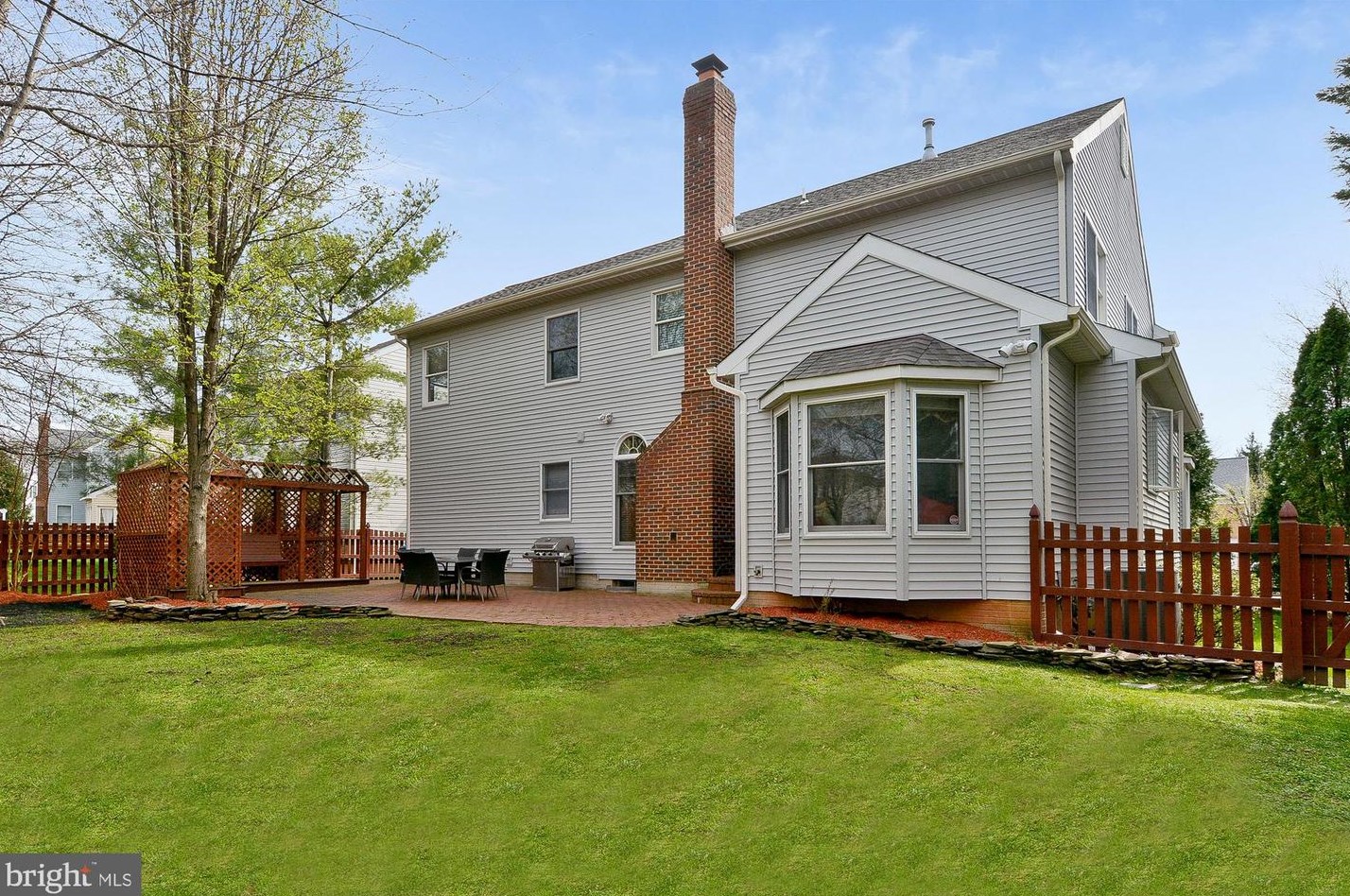 3803 Wheatgrain Ln, Fairfax, VA 22033-2168