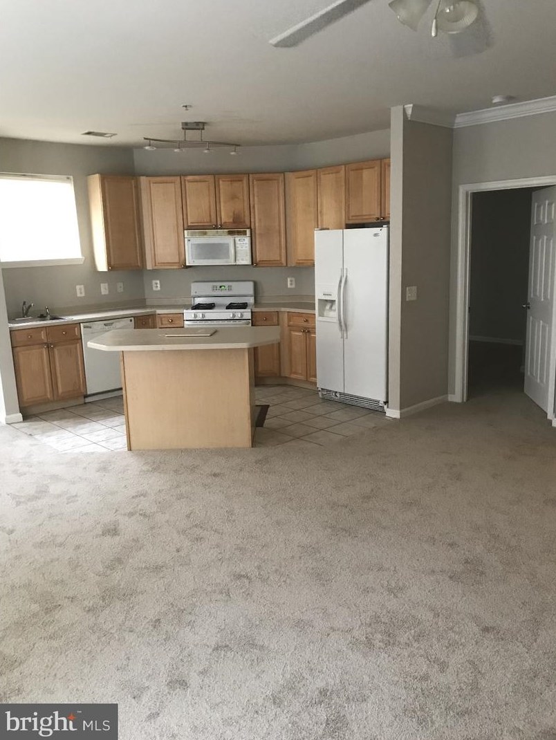 9480 Virginia Center Blvd #121, Vienna, VA 22181