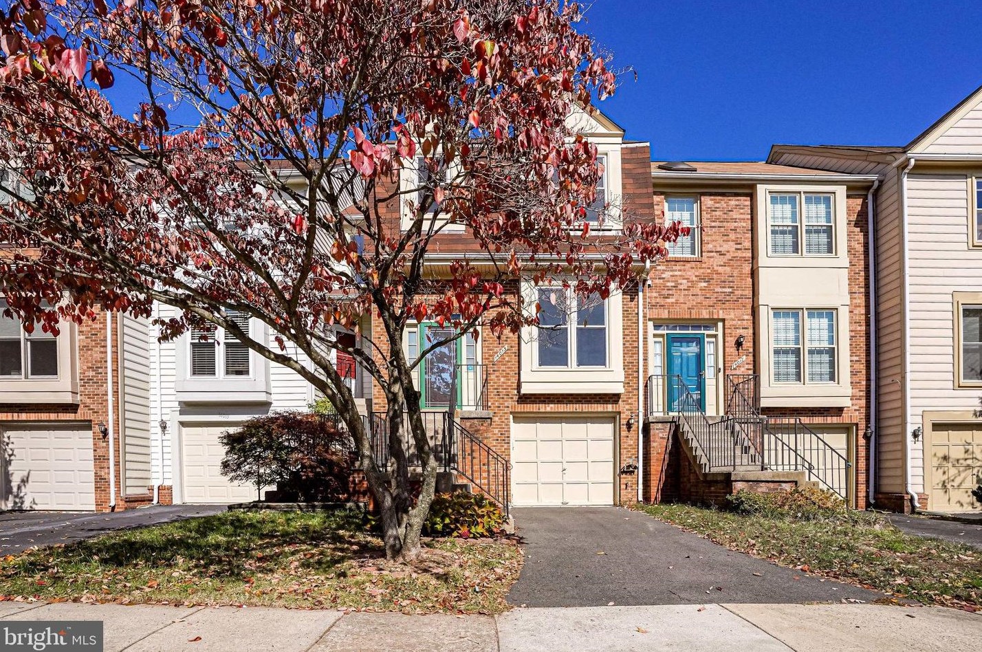 14015 Red River Dr, Centreville, VA 20121-2657