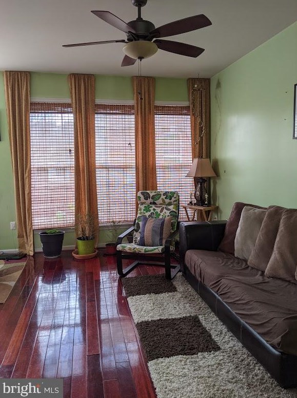 13178 Fox Hunt Ln, Herndon, VA 20171