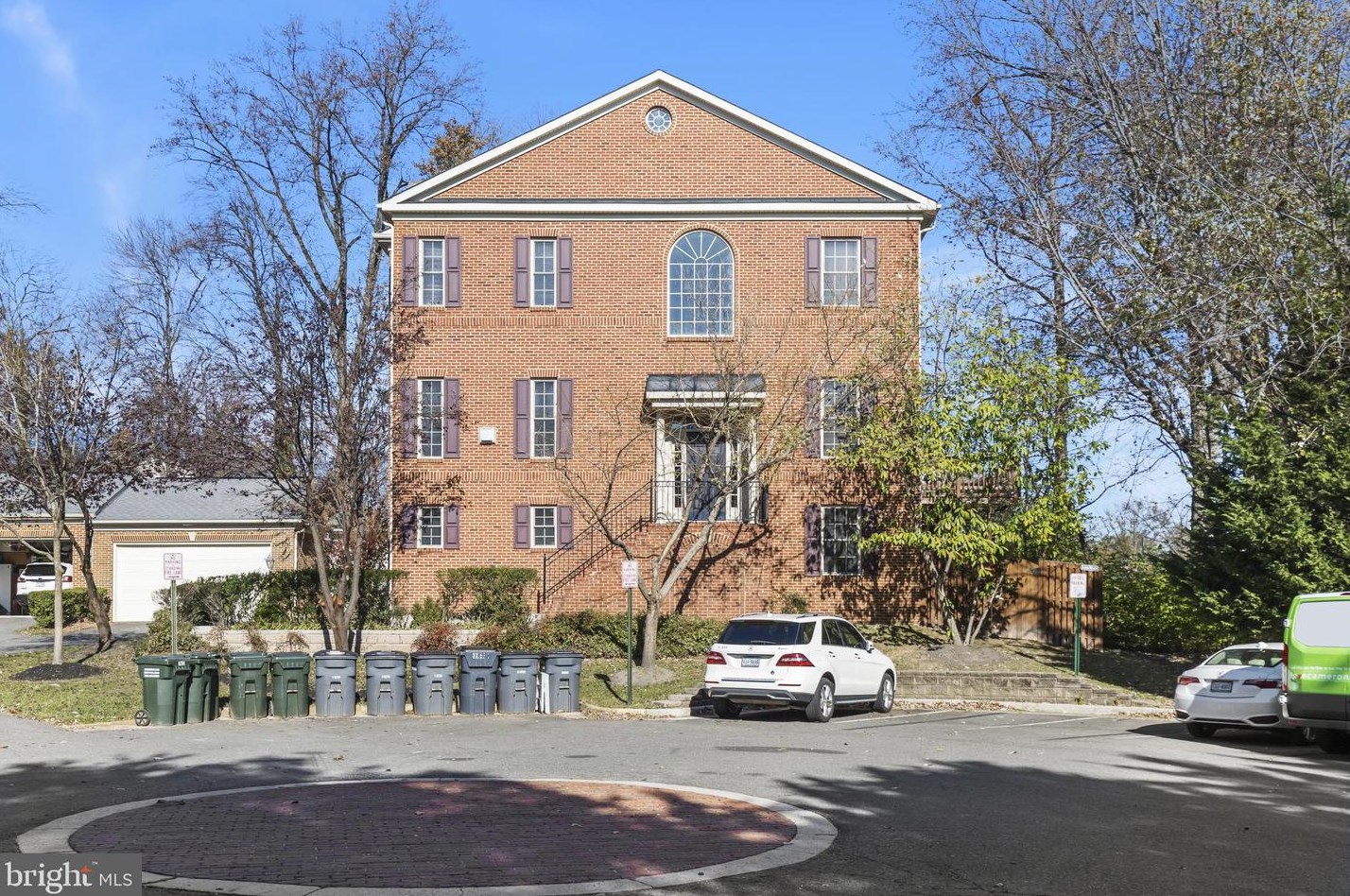 7420 Windy Pines Pl, Annandale, VA 22003