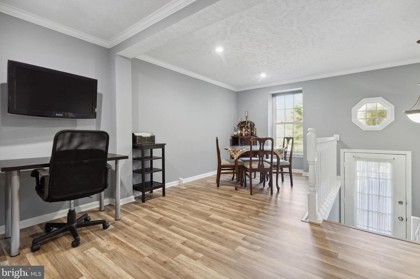 1679 Fieldthorn Dr, Herndon, VA 20194
