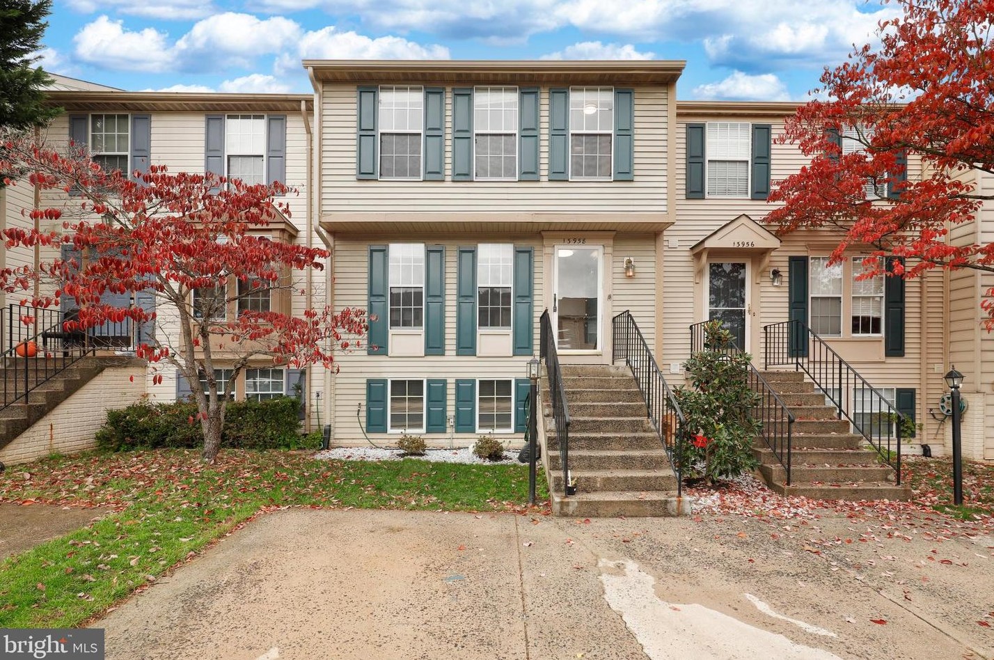 13958 Winding Ridge Ln, Centreville, VA 20121-4807