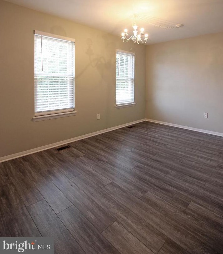 9659 Lindenbrook St, Fairfax, VA 22031