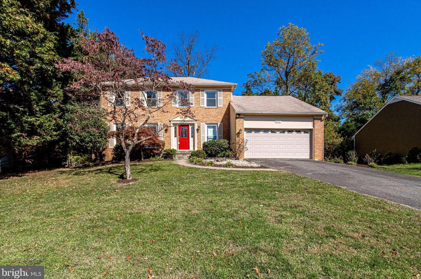 8010 Sandburg Ct, Vienna, VA 22027