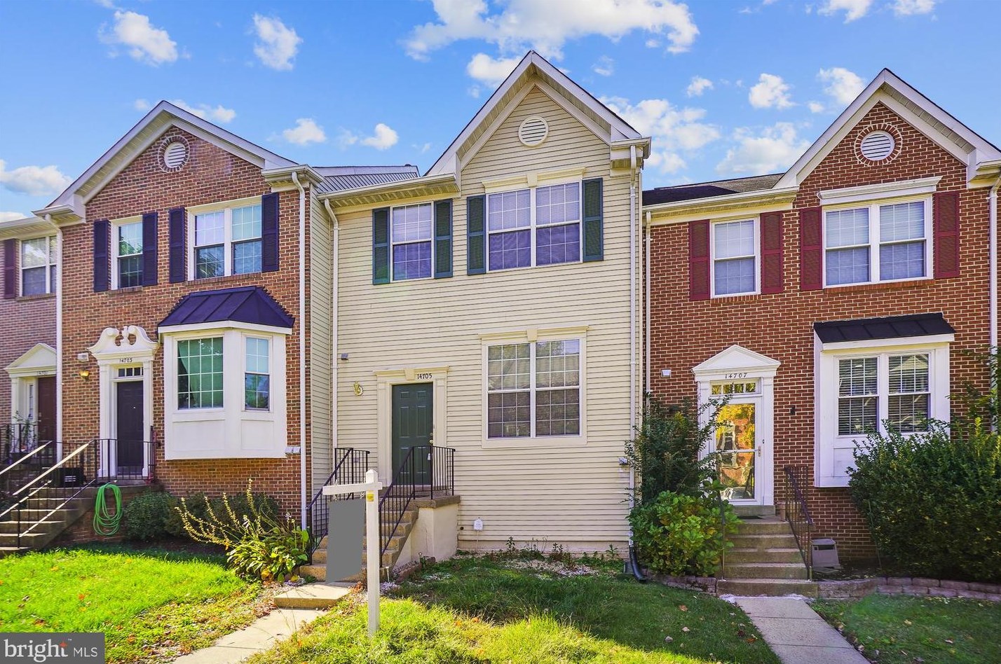 14705 Flower Hill Dr, Centreville, VA 20120