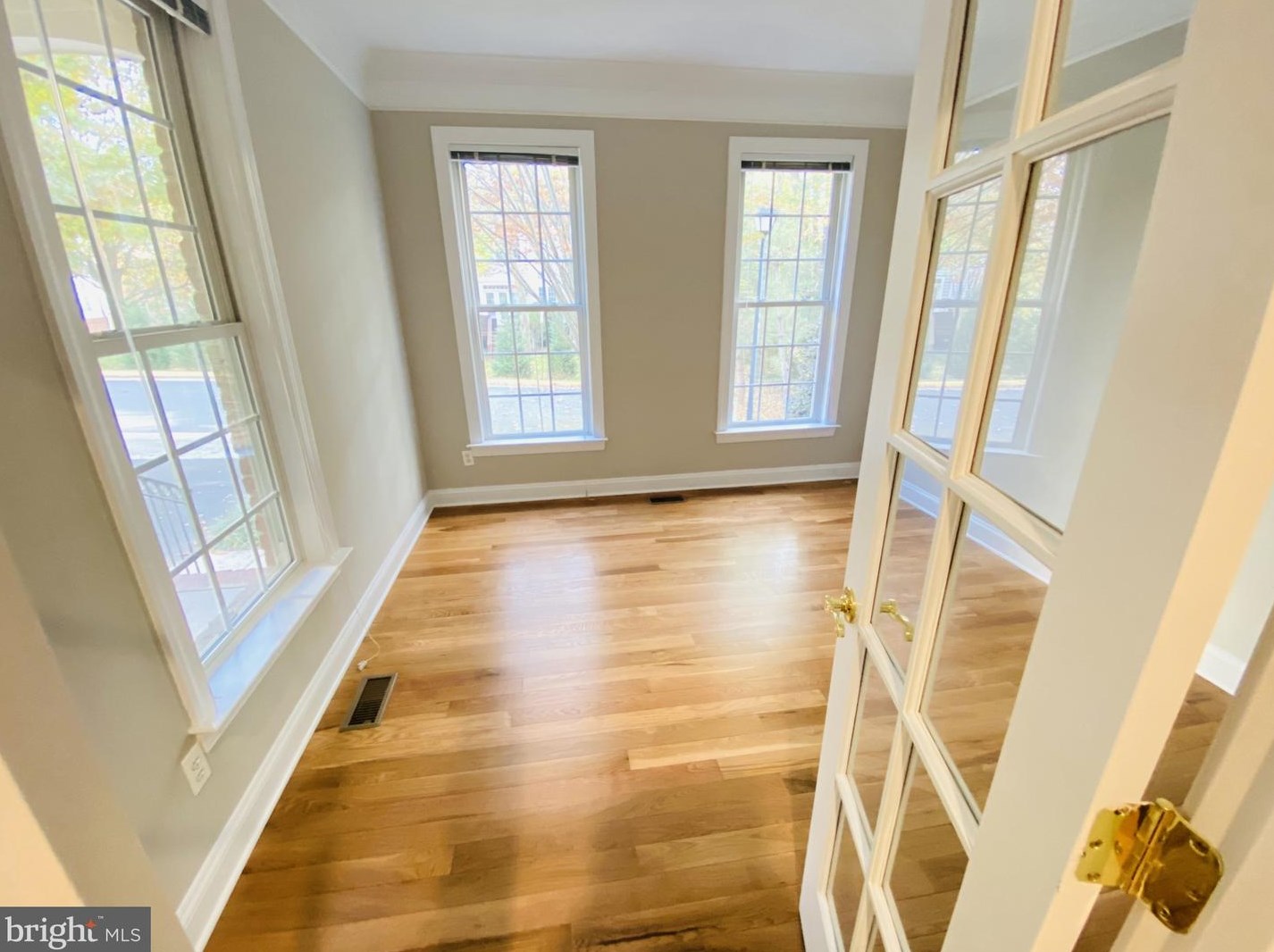 2894 Tanzanite Pl, Fairfax, VA 22031