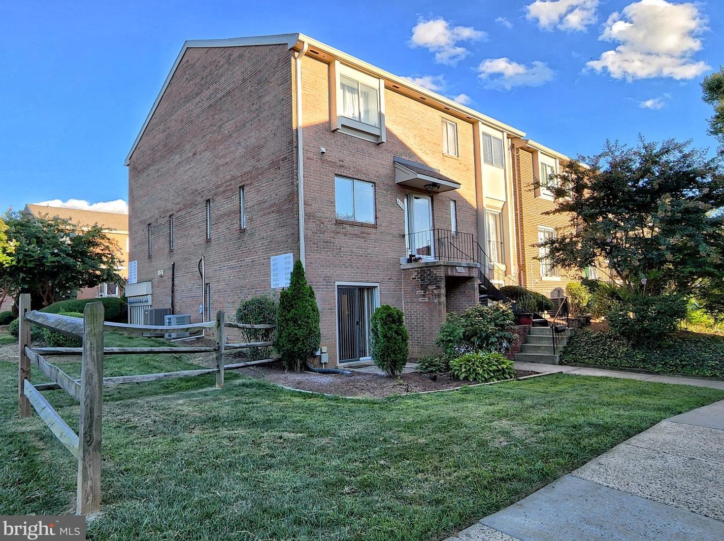 4521 Logsdon Dr # 238, Annandale, VA