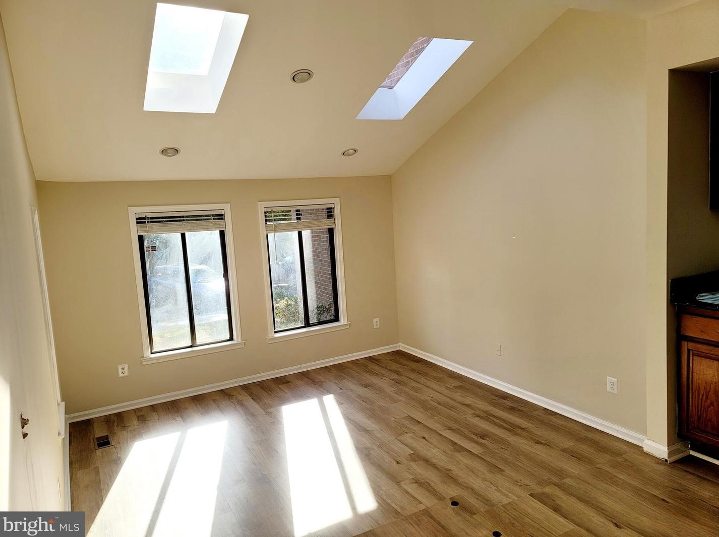 5907 Waters Edge Landing Ln, Springfield, VA 22015