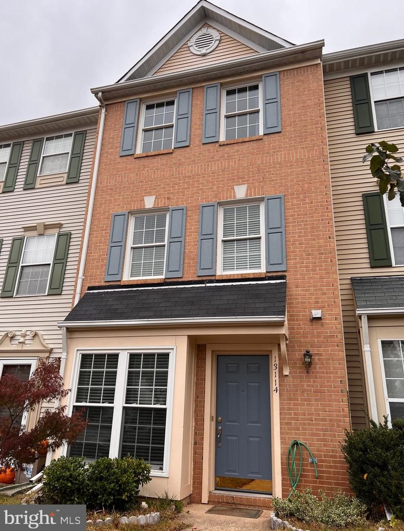 13114 Shadowbrook Ln, Fairfax, VA 22033-5404