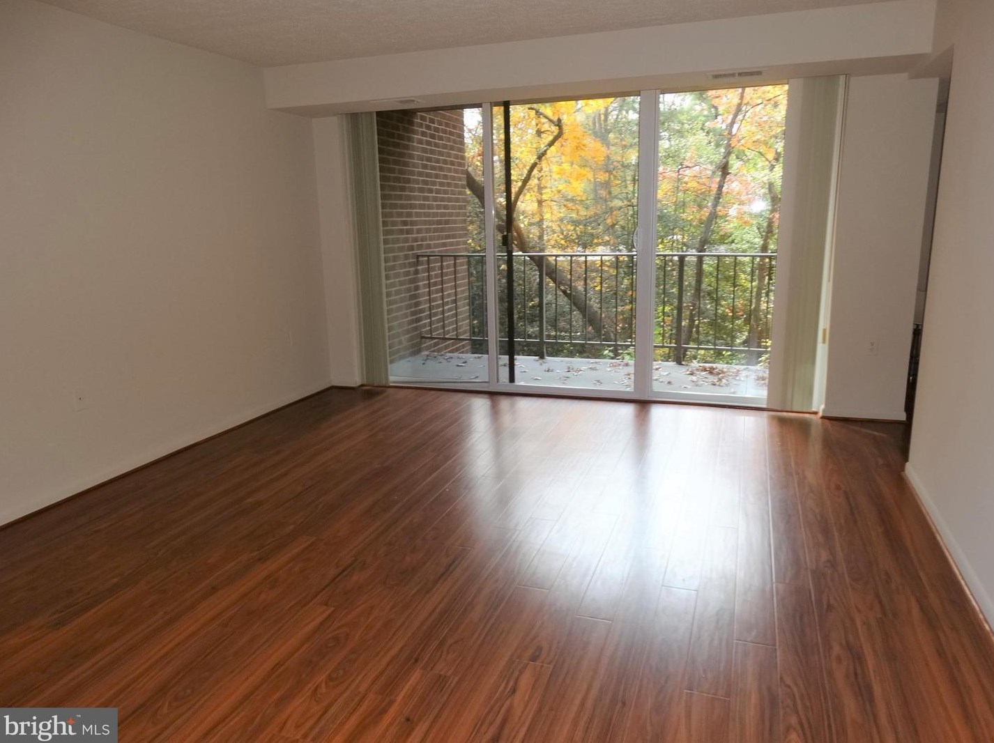 1409 Northgate Square #9/11b, Herndon, VA 20190