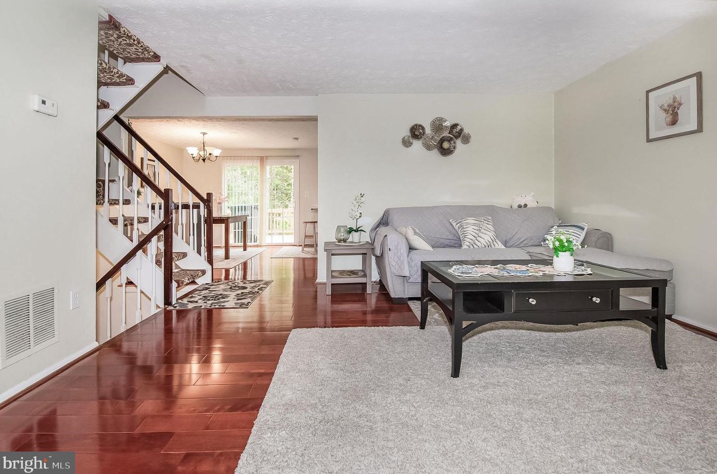 7415 Golden Horseshoe Ct, Springfield, VA 22153