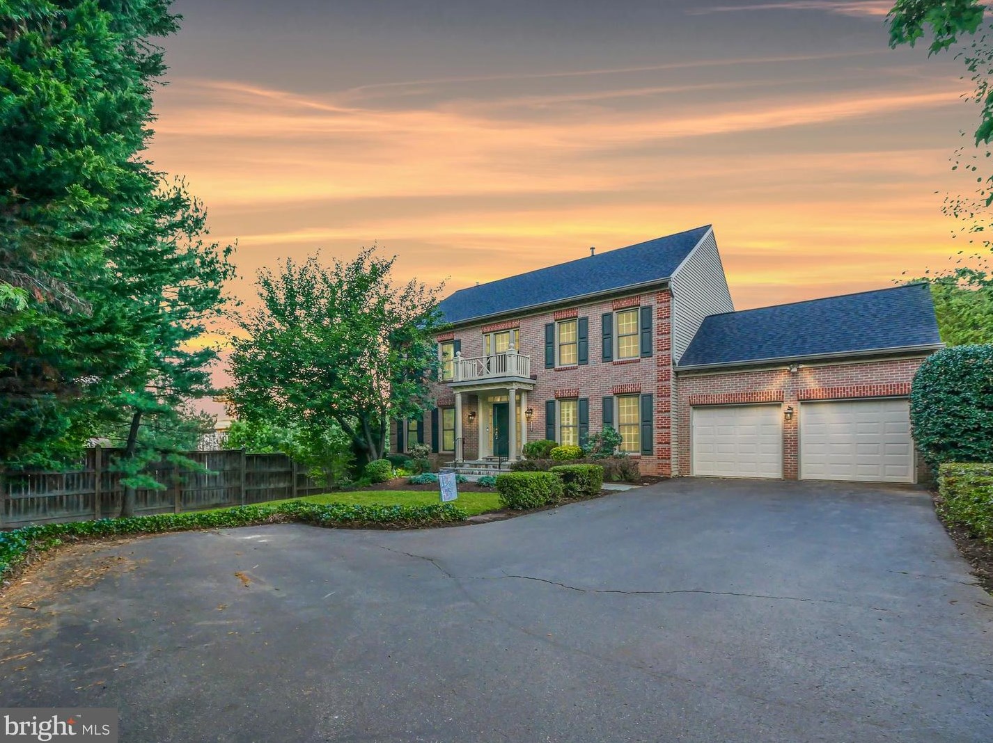 8501 Century Oak Ct, Fairfax, VA 22039-3343