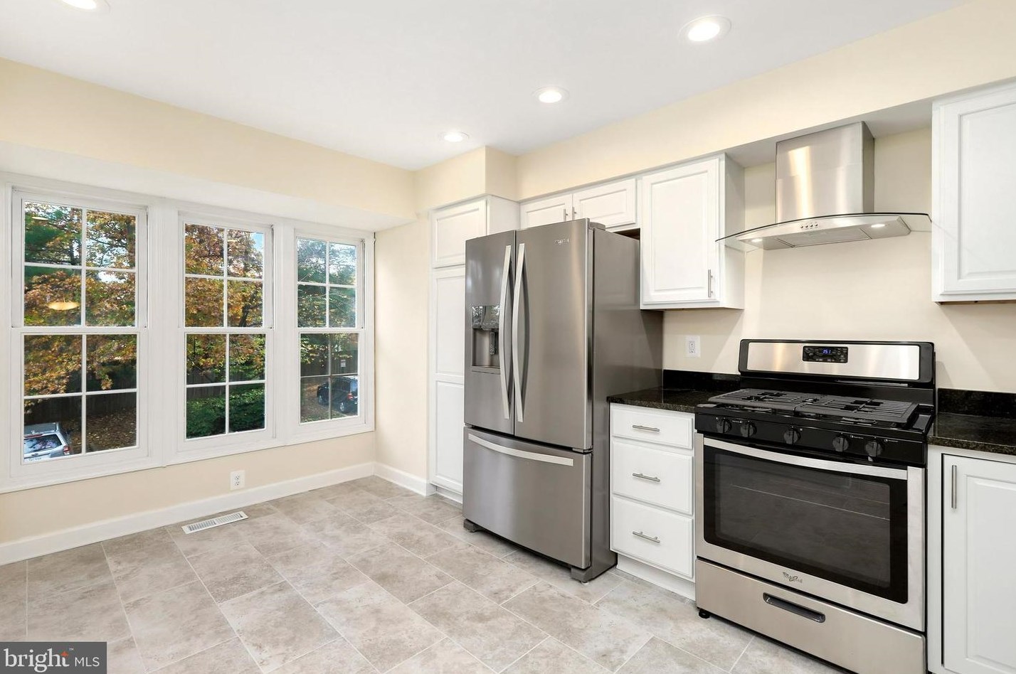 2102 Sabrina Dr, Vienna, VA 22182-4023