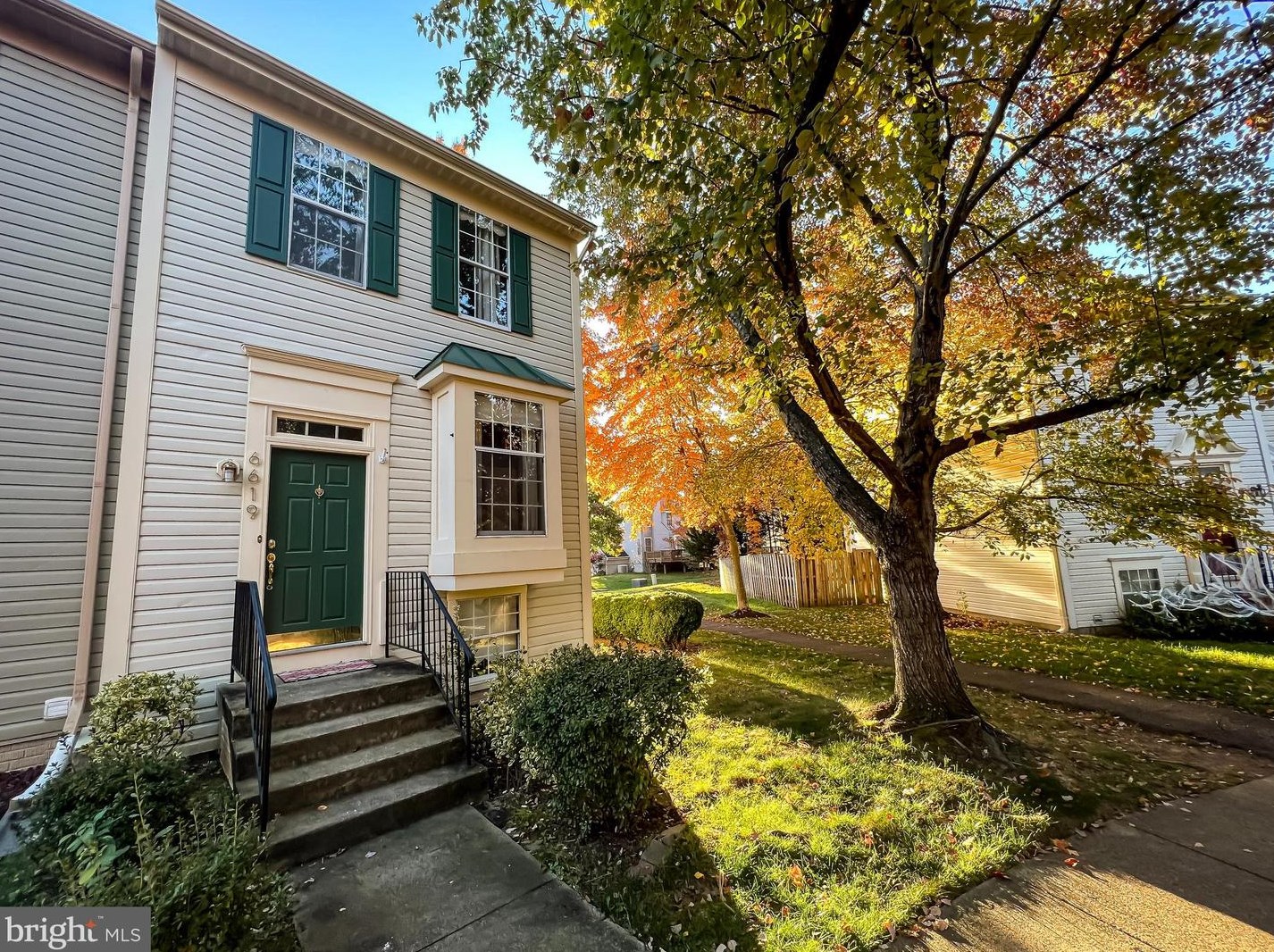 6619 Skylemar Trl, Centreville, VA 20121