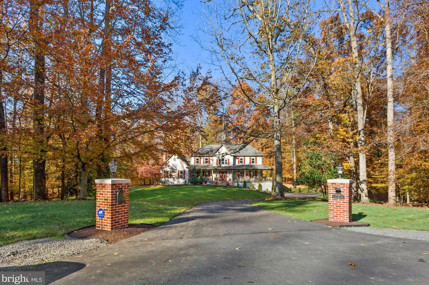 12421 Clifton Hunt Dr, Clifton, VA 20124