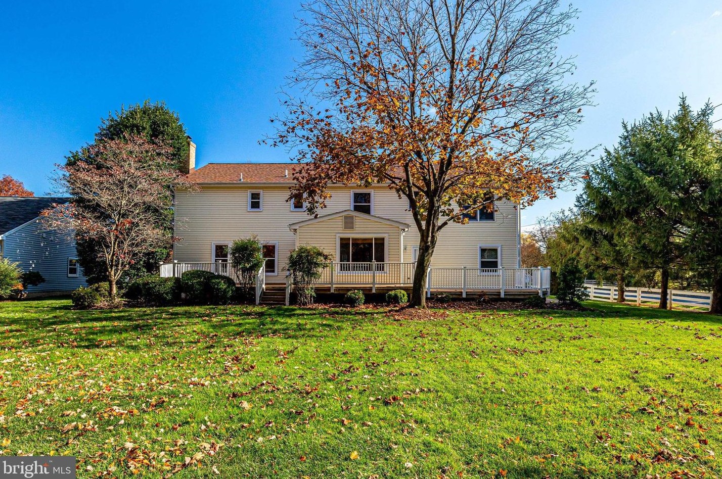3458 Indale Ct, Fairfax, VA 22033-1006