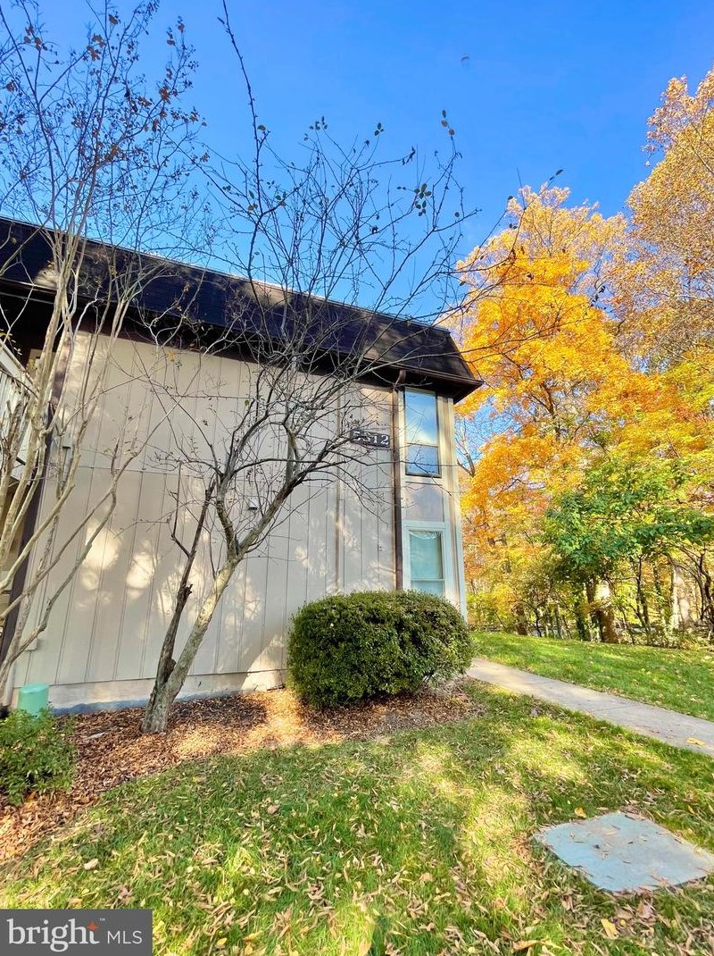 5812 Royal Ridge Dr Apt O, Springfield, VA