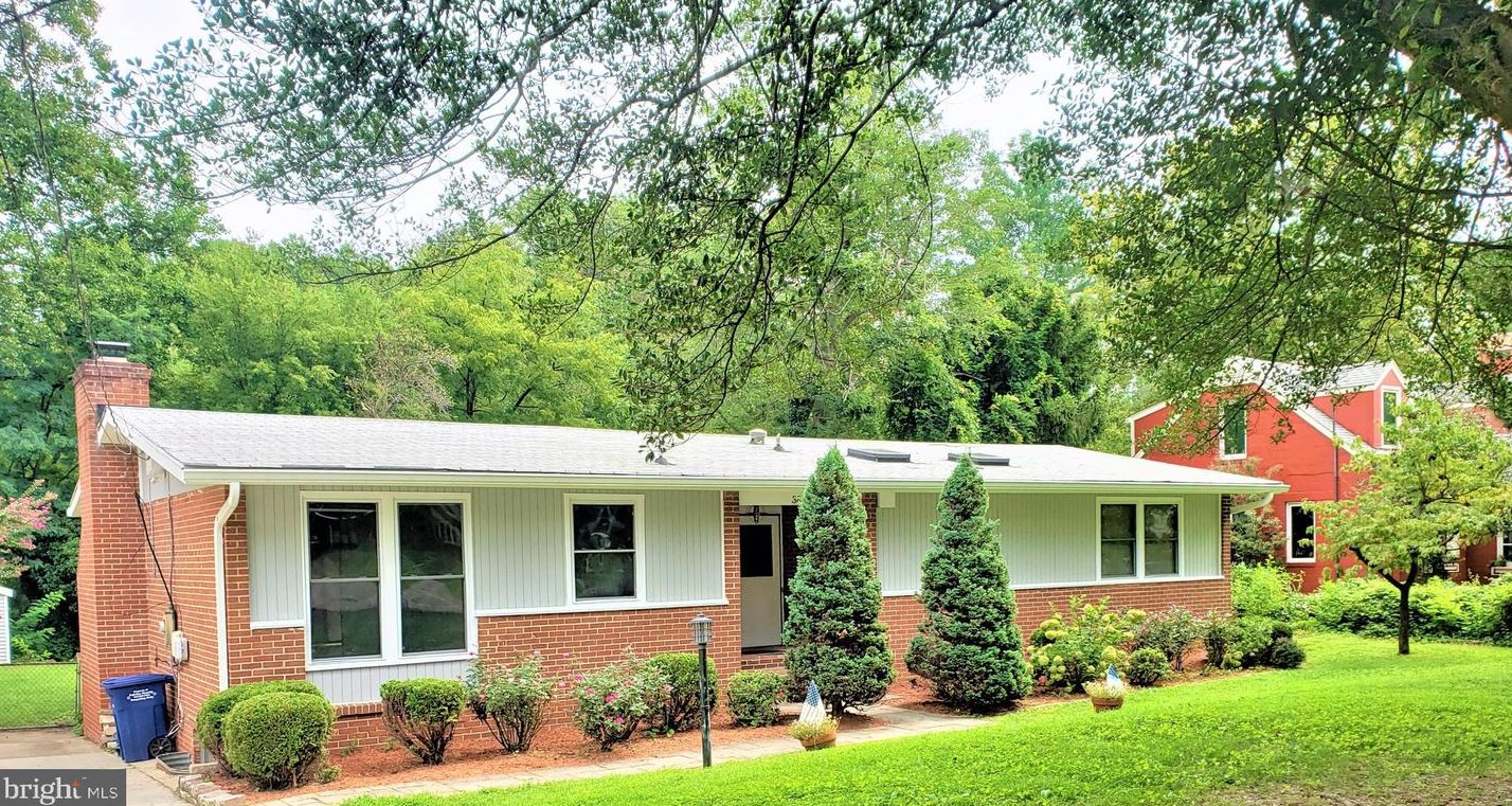 3841 Gallows Rd, Annandale, VA 22003
