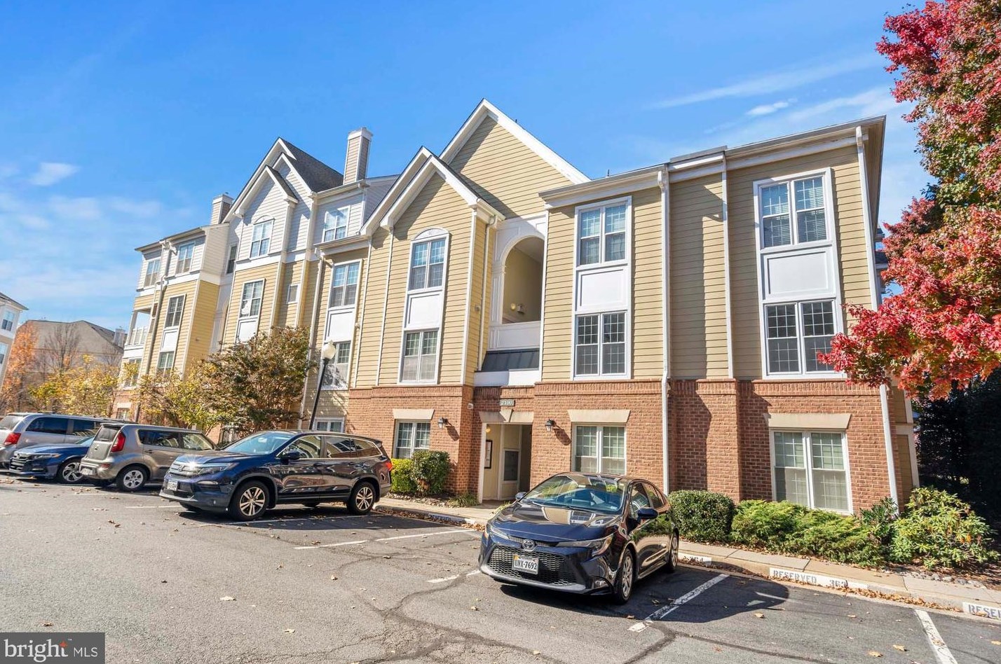 2100 Highcourt Ln #203, Herndon, VA 20170