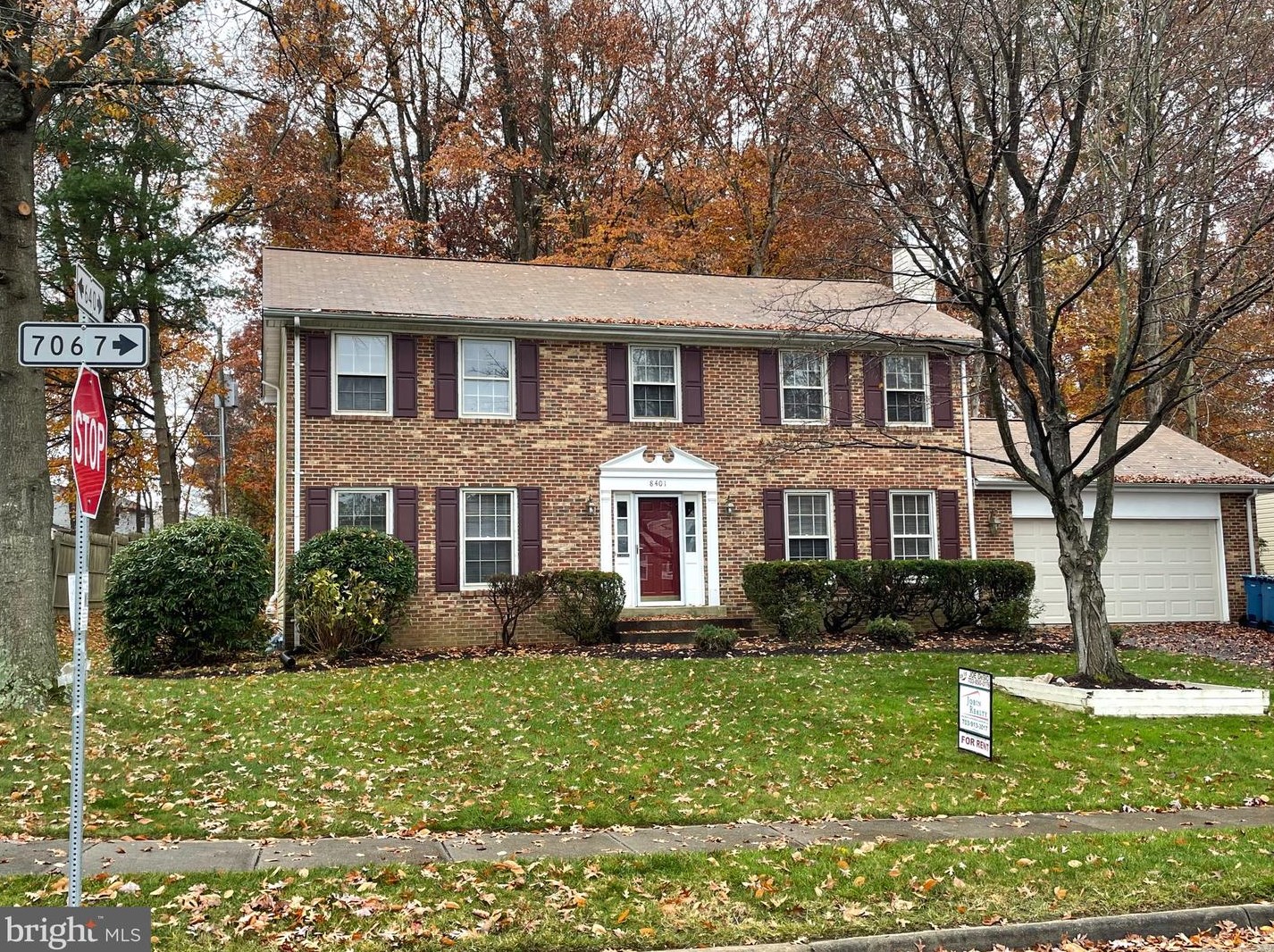 8401 Gambrill Ln, Springfield, VA 22153