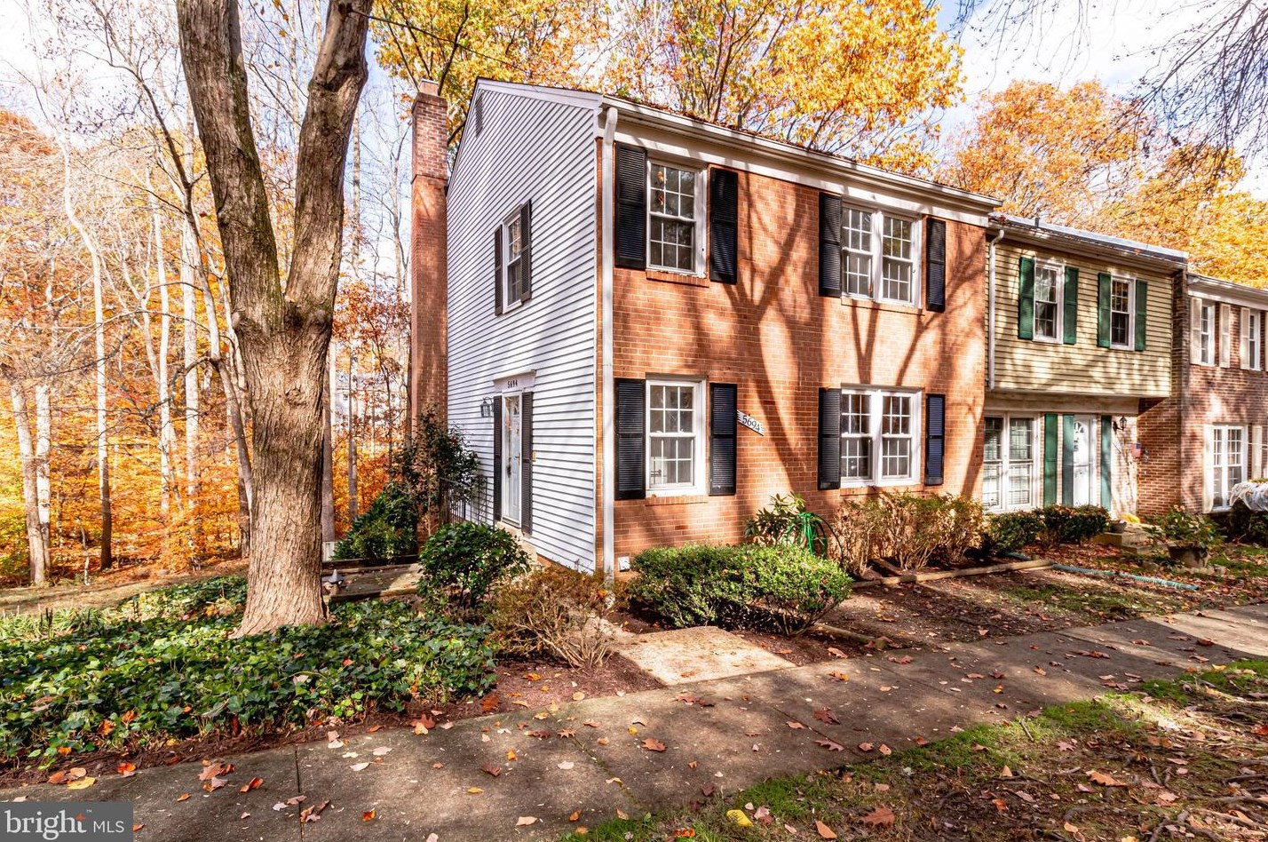 5694 Kirkham Ct, Springfield, VA 22151