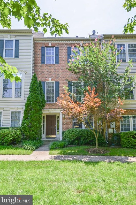 4324 Thomas Brigade Ln, Fairfax, VA 22033