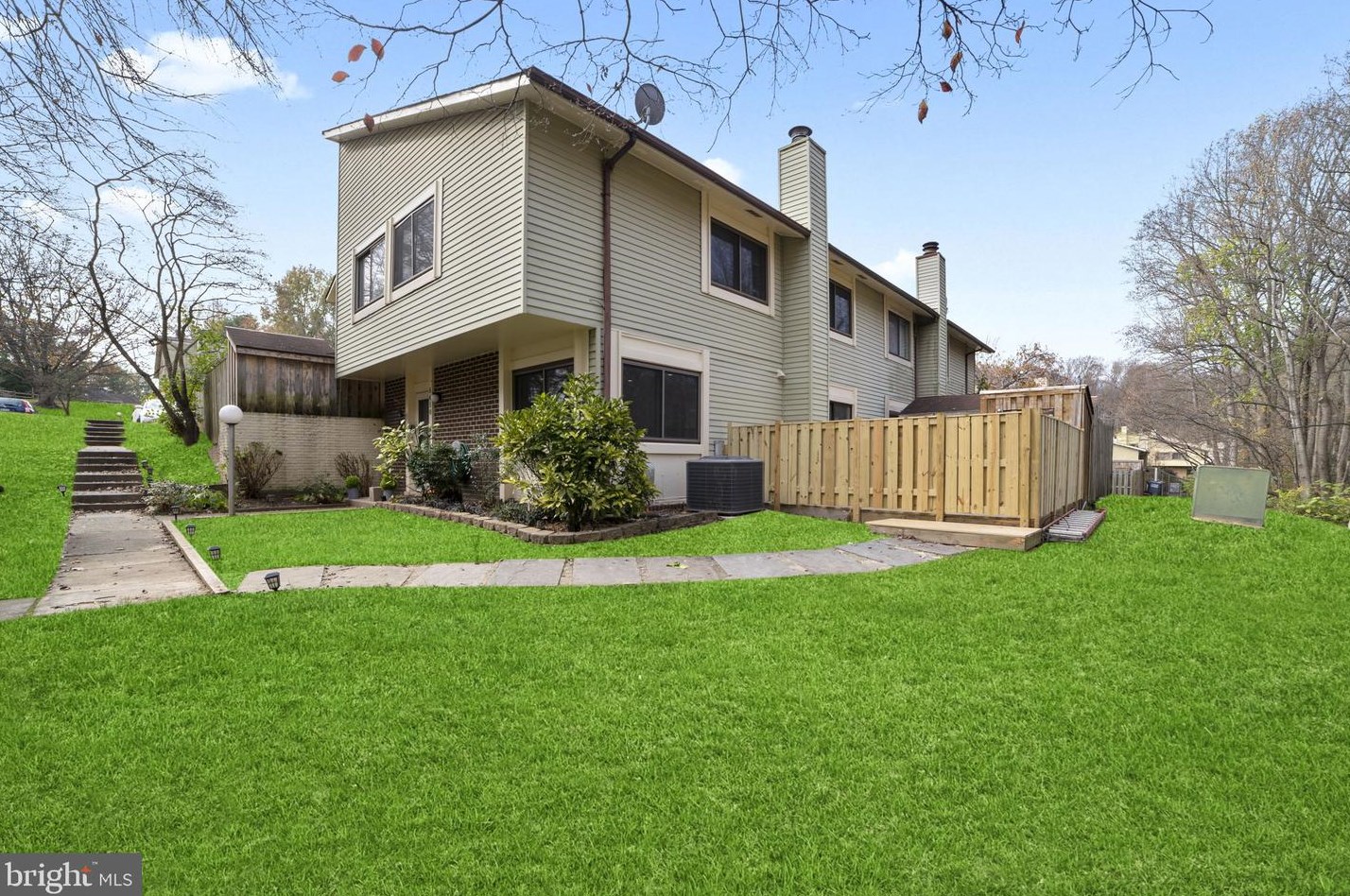 5610 Summer Oak Way, Springfield, VA 22015