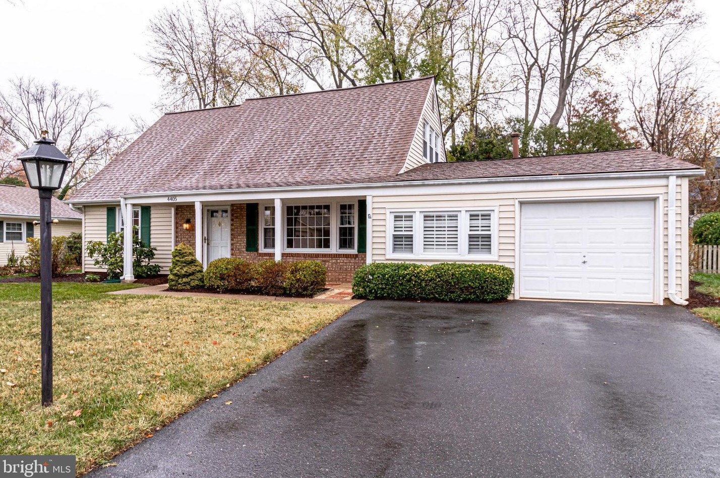 4405 Moylan Ln, Fairfax, VA 22033-3601