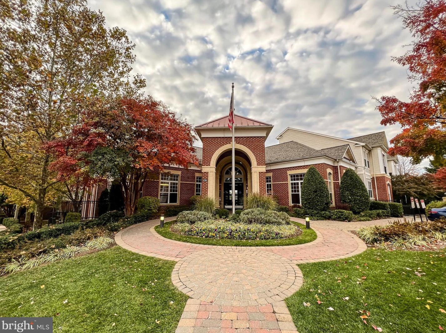 3851 Aristotle Ct #308, Fairfax, VA 22030