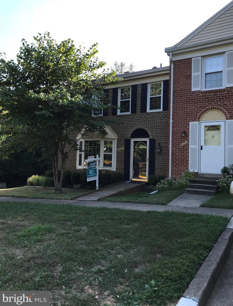 6024 Kerrwood St, Springfield, VA 22015