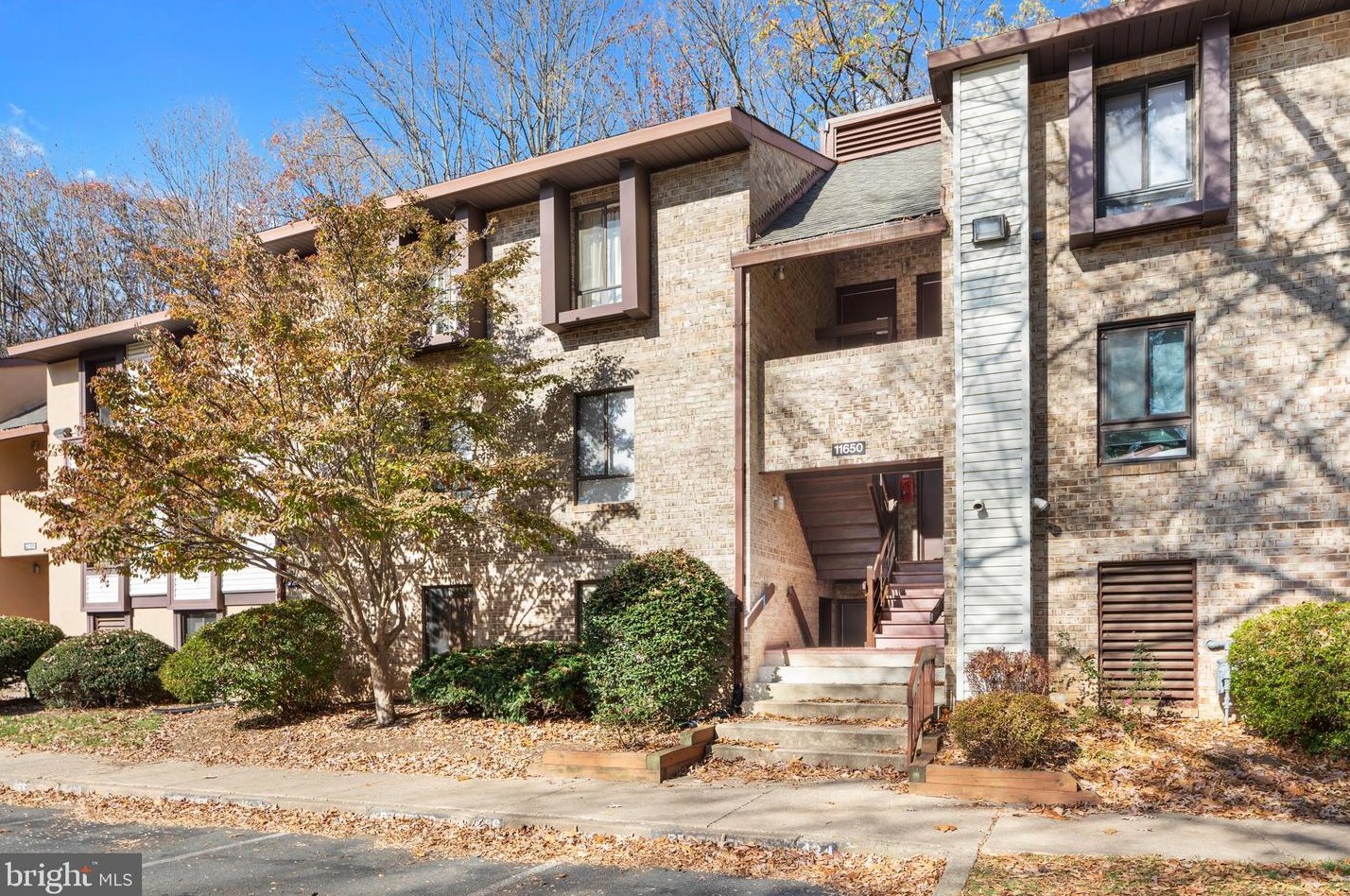 11650 Stoneview Square #90/1b, Herndon, VA 20191