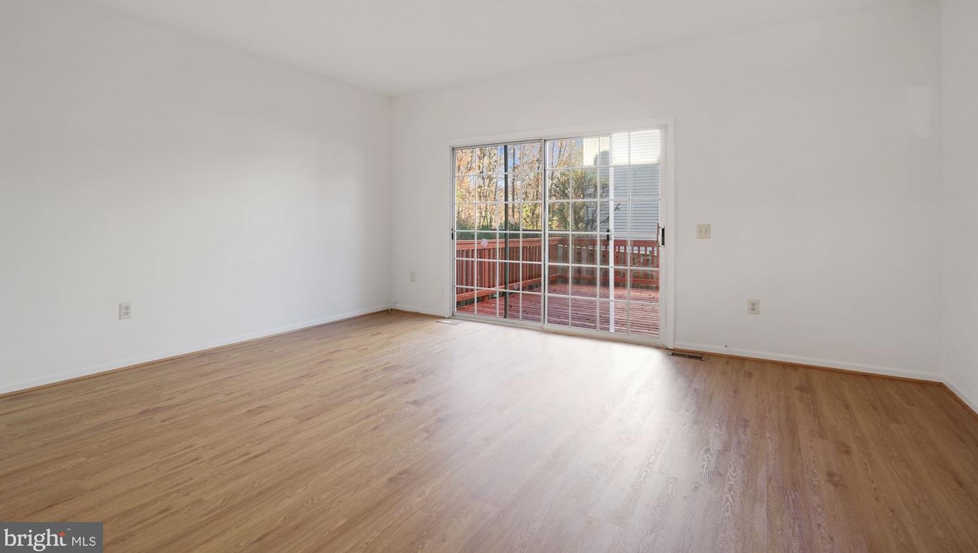 12126 Wedgeway Pl, Fairfax, VA 22033-2520