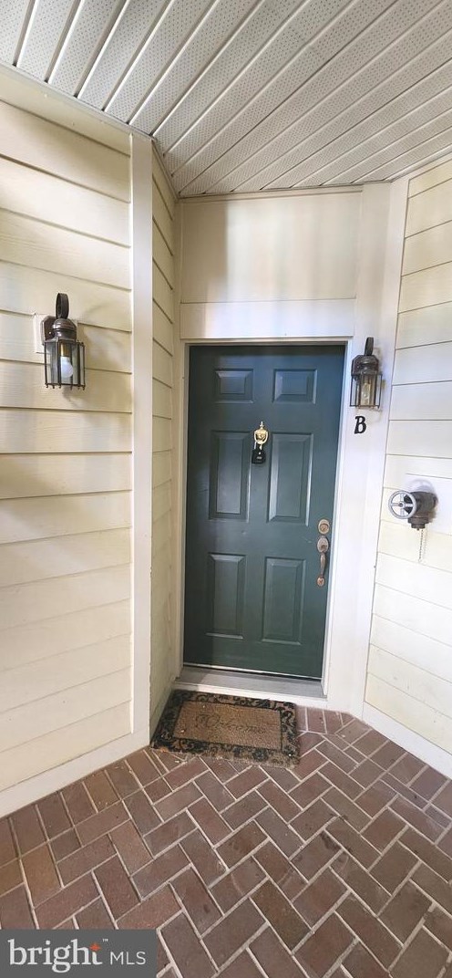 1324 Garden Wall Cir ##b, Herndon, VA 20194