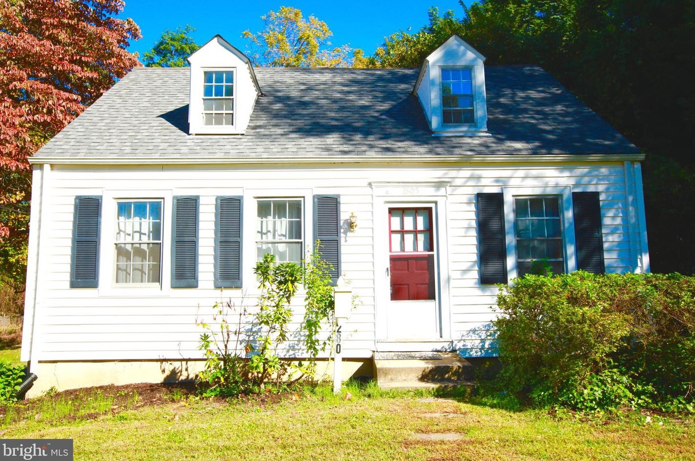 2805 Cameron Rd, Falls Church, VA 22042