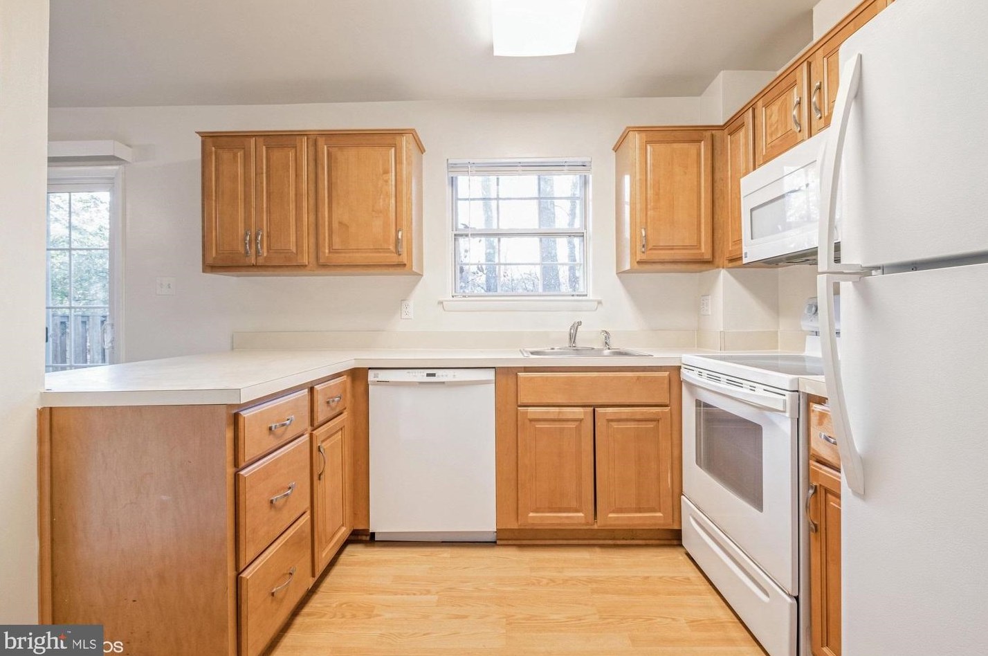 2256 Gunsmith Sq, Herndon, VA 20191