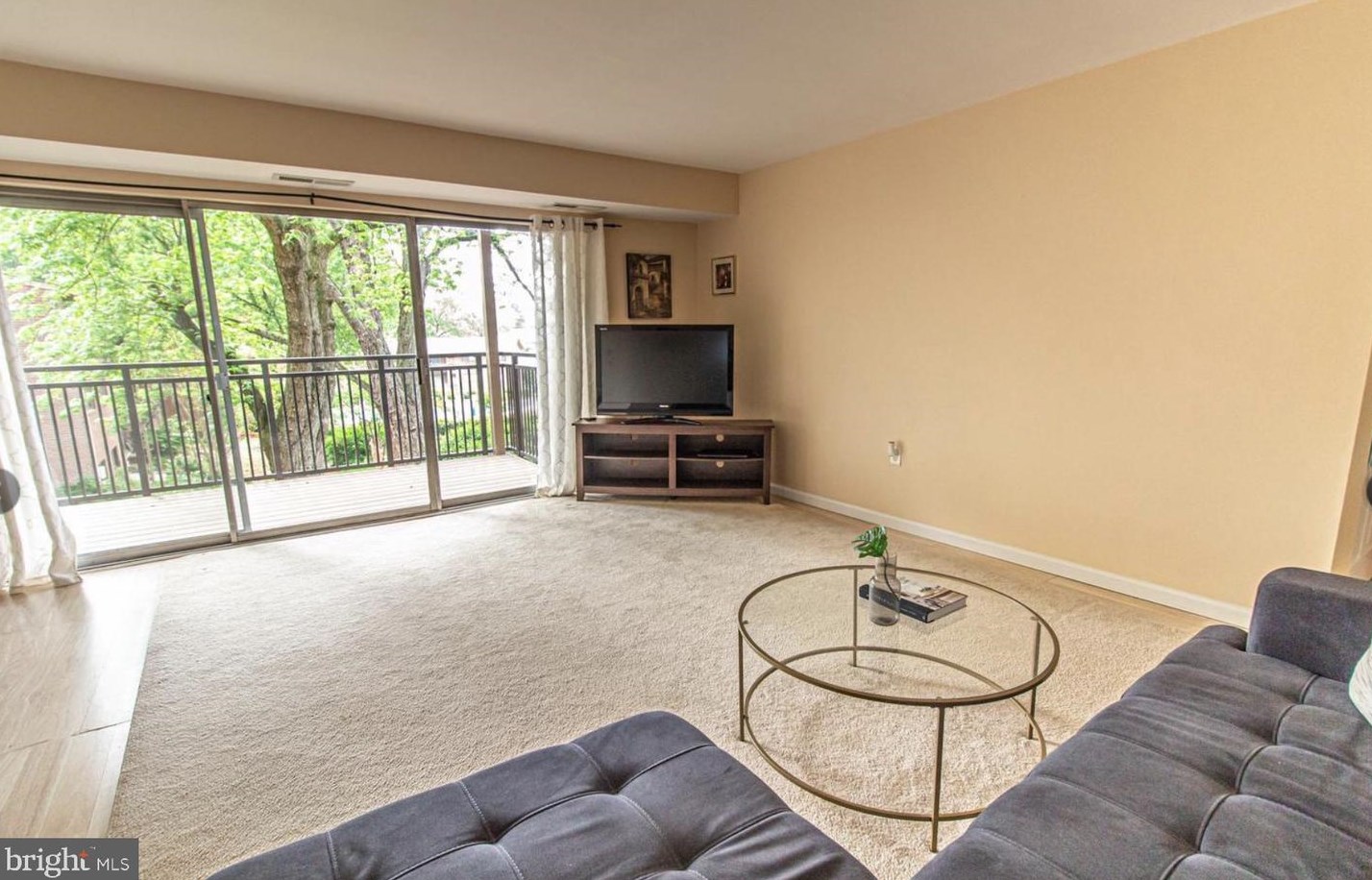 7358 Lee Hwy #102, Falls Church, VA 22046