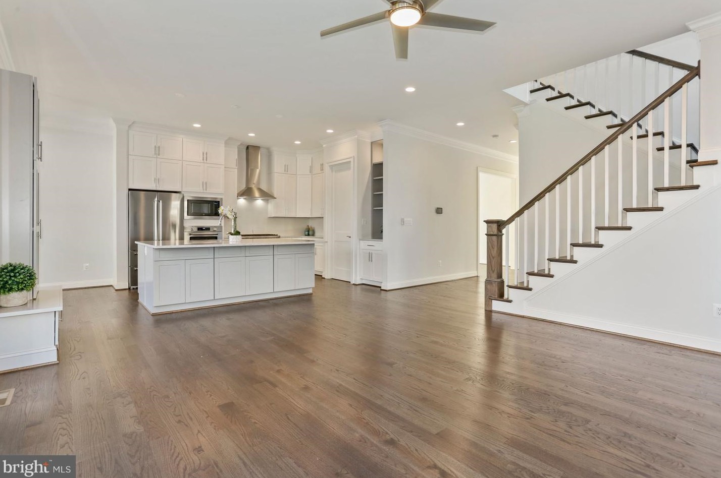 507 Princeton Terrace Sw, Vienna, VA 22180