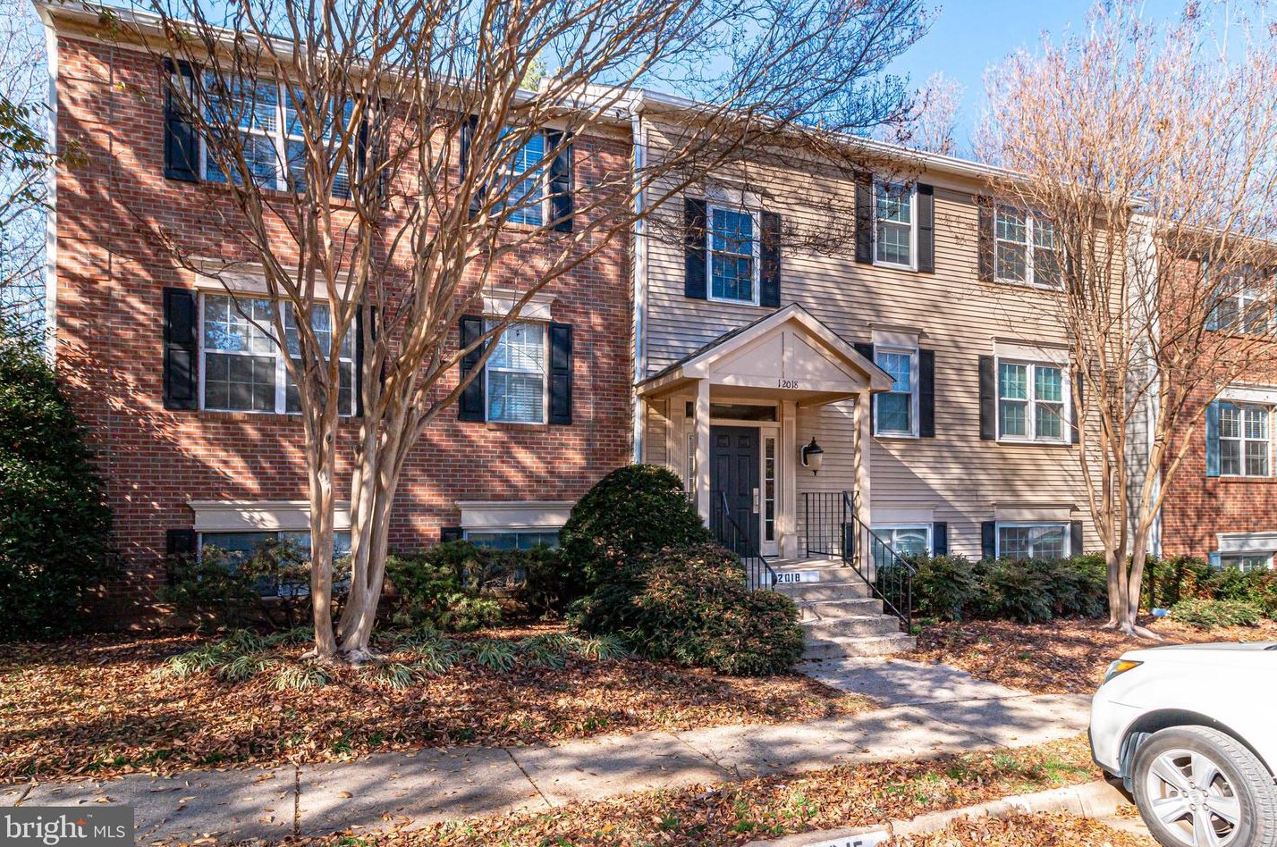 12018 Golf Ridge Ct, Fairfax, VA 22033-2617