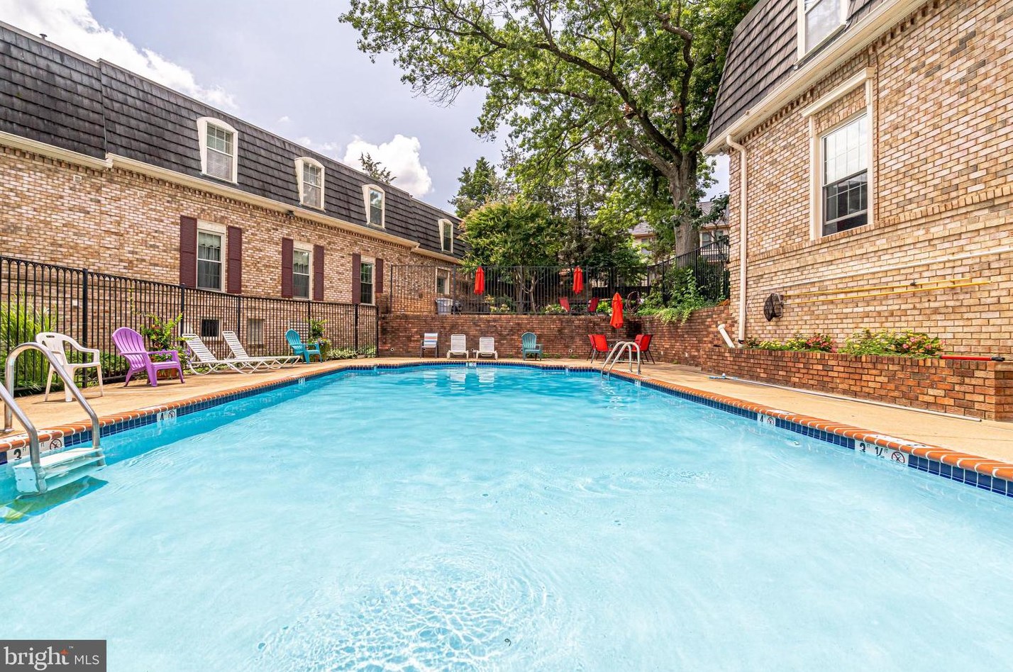 3127 Patrick Henry Dr #226, Falls Church, VA 22044