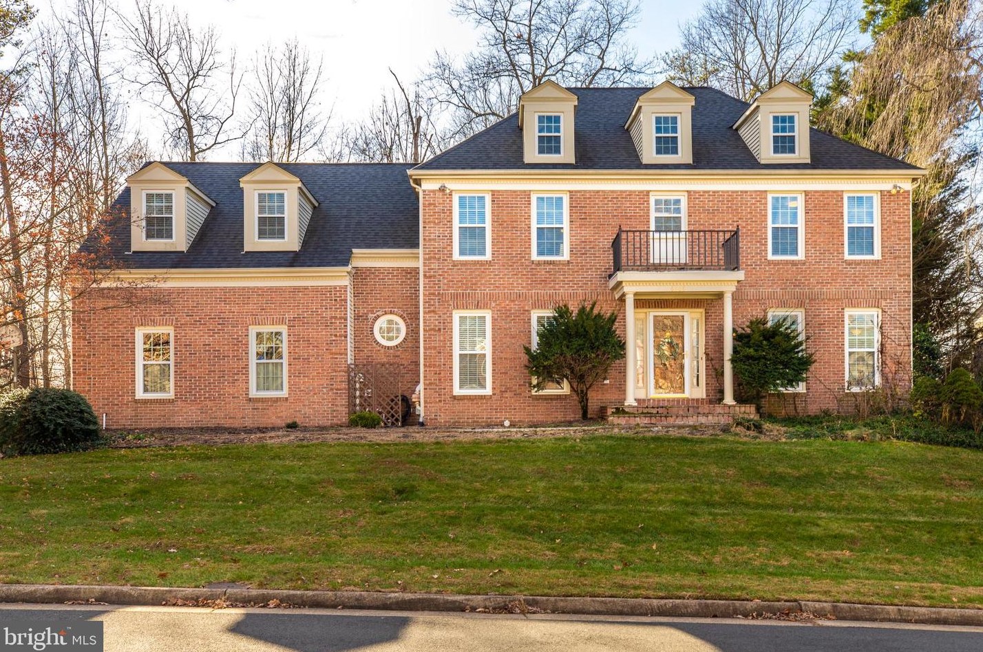 6808 Compton Heights Cir, Clifton, VA 20124