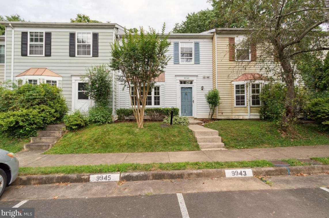 9943 Capperton Dr, Vienna, VA 22124