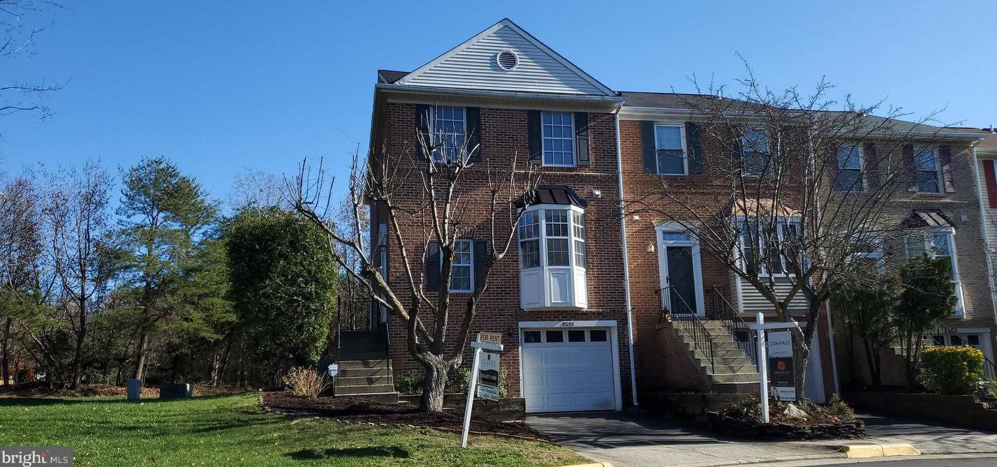 8501 Blue Bird Woods Ct, Lorton, VA 22079