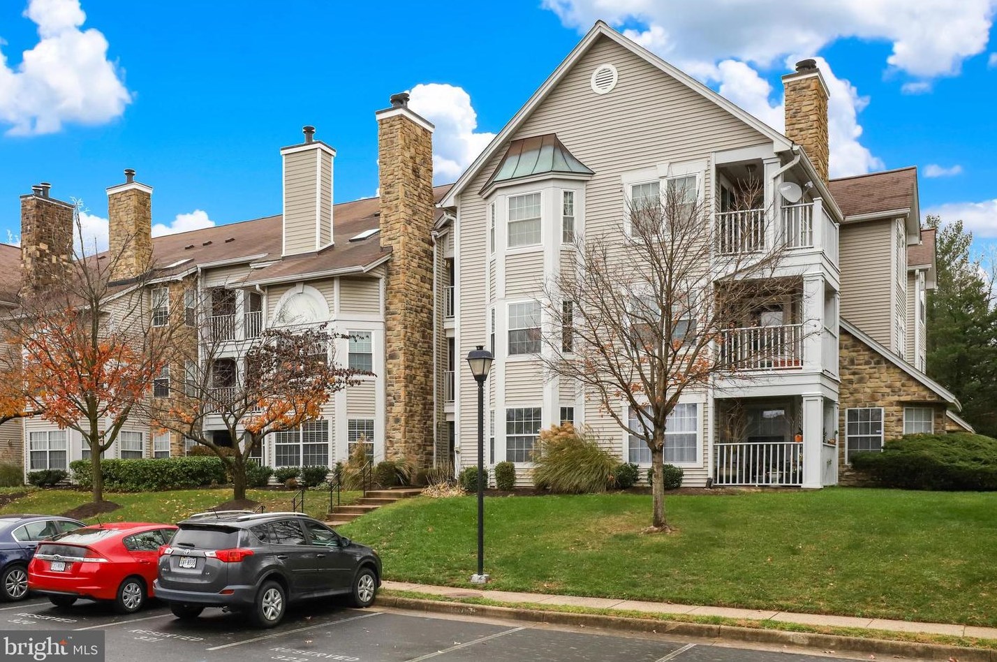 5624 Willoughby Newton Dr #23, Centreville, VA 20120